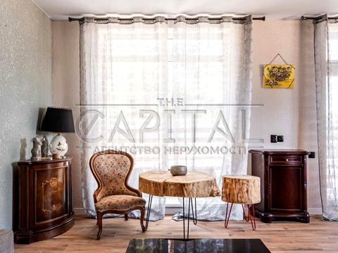 будинок за адресою вул. Прилісна, 4а