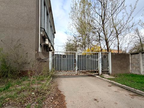 комерційна за адресою Тбіліська вул., 2