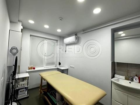 комерційна за адресою Інни Дерусової вул. (Генерала Кузнецова), 2