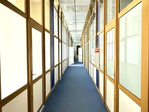 комерційна за адресою Здолбунівська вул., 7Д