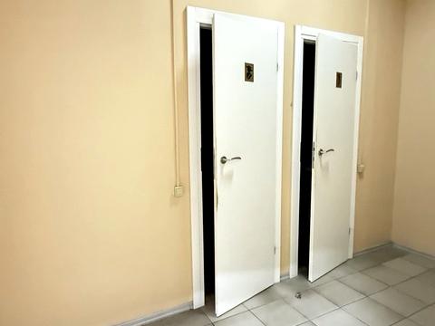 комерційна за адресою Здолбунівська вул., 7Д