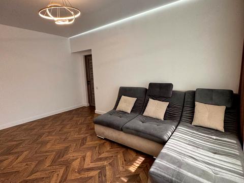 квартира по адресу Александра Довженко ул., 35