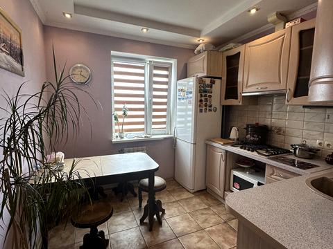 квартира за адресою Каштанова вул., 8-А