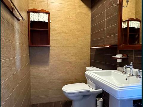 дом по адресу  Каролино-бугаз, Приморская ул.