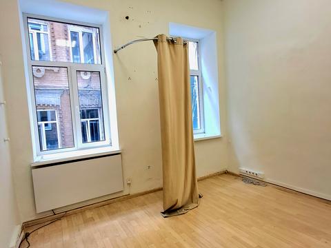 комерційна за адресою Хрещатик вул., 44