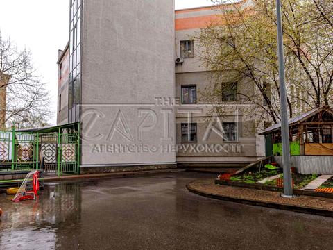 комерційна за адресою Миколи Міхновського бульв. (Дружби народів), 14-16