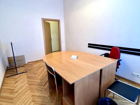 коммерческая по адресу Эспланадная ул., 28