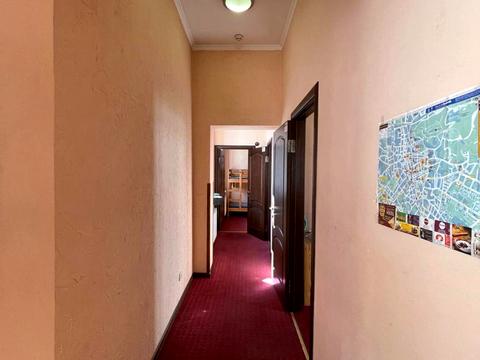 комерційна за адресою Зелена вул., 2