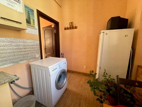 комерційна за адресою Зелена вул., 2