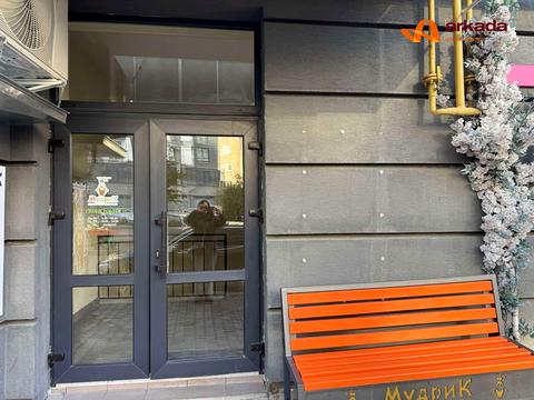 комерційна за адресою Пасічна вул., 38а