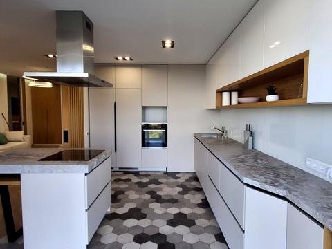 квартира за адресою Воскресенська вул., 18