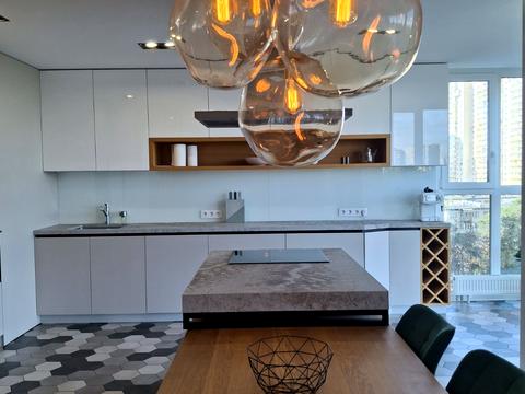 квартира за адресою Воскресенська вул., 18