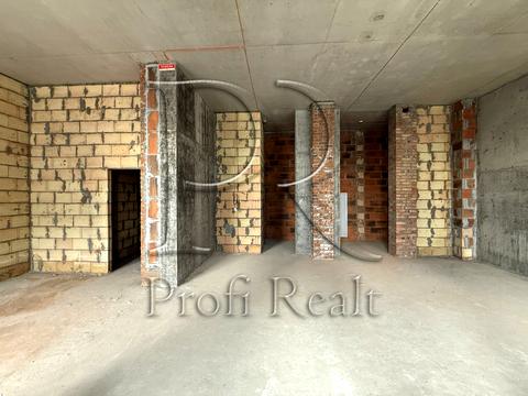 комерційна за адресою Святослава Хороброго вул., 11-Б