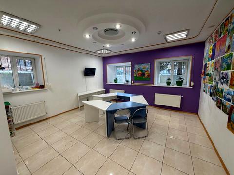 комерційна за адресою Володимира Вернадського вул. (Дзержинського), 17