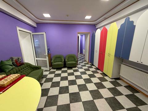 комерційна за адресою Володимира Вернадського вул. (Дзержинського), 17