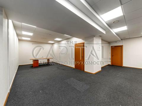 комерційна за адресою Ділова вул. (Димитрова), 5 Б