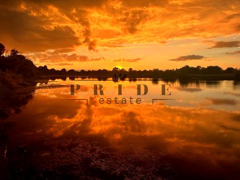 участок по адресу с. Погребы, 