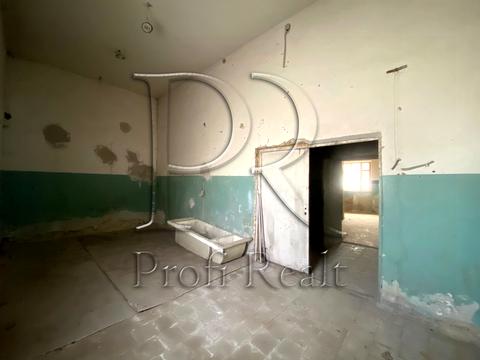 комерційна за адресою Вокзальна вулиця, 2