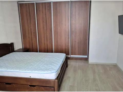 квартира за адресою Берестейський просп. (Перемоги), 65-Б