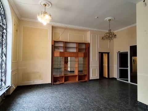 комерційна за адресою Робоча вул., 89