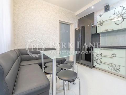 квартира за адресою Федора Ернста вул., 8