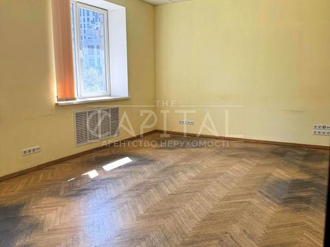 комерційна за адресою Іоанна Павла II вул. (Патріса Лумумби), 3