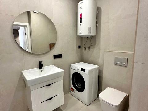 квартира за адресою Петра Дорошенка вул., (А011)