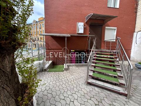 комерційна за адресою Шота Руставелі вул., 15-Б