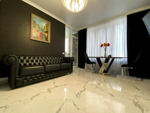 квартира за адресою Дніпровська набережна вул., 20-А