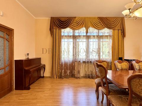 будинок за адресою Молодіжна вул., 11