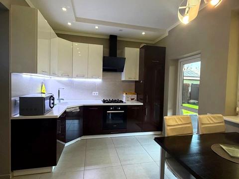 дом по адресу Яровая ул. (Червоноармійська)