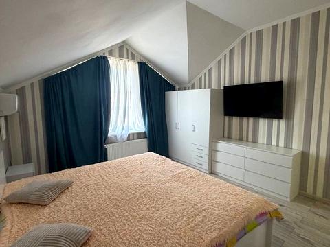 дом по адресу Яровая ул. (Червоноармійська)