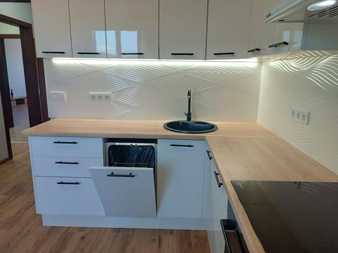 квартира по адресу Семьи Кульженков ул. (Дегтяренко Петра), 21