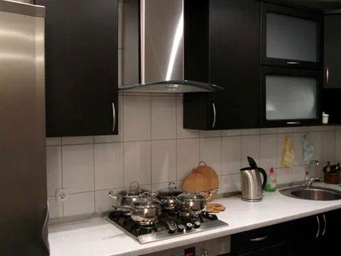 квартира за адресою В'ячеслава Чорновола вул., 2б