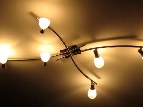 квартира за адресою В'ячеслава Чорновола вул., 2б