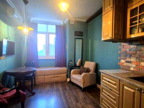 квартира по адресу Ревуцкого ул., 7-В