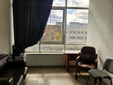 комерційна за адресою Харківське шосе, 19