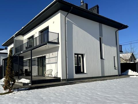 дом по адресу Івана Богуна