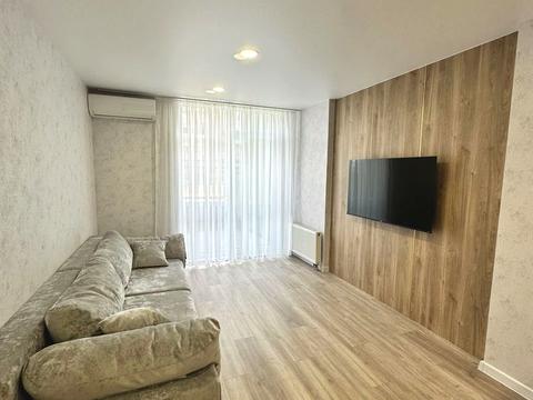 квартира за адресою Космічна вул., 5