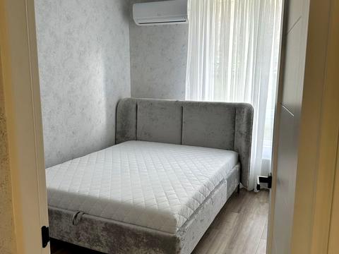 квартира за адресою Космічна вул., 5