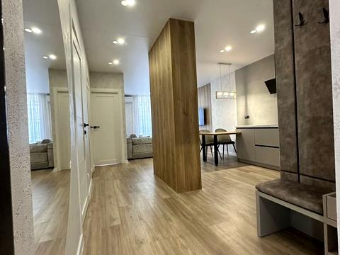 квартира за адресою Космічна вул., 5