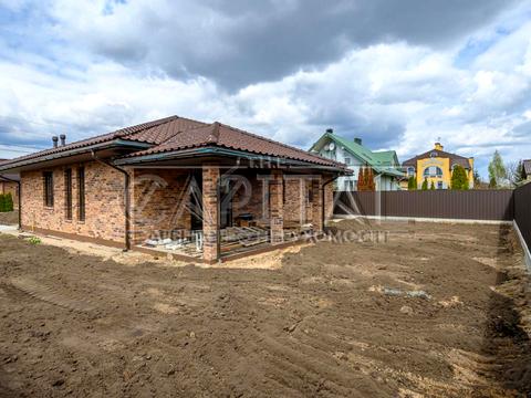 будинок за адресою с. Гатне, Зоряна вул.