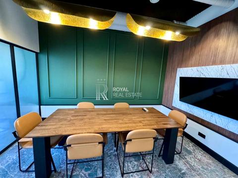 коммерческая по адресу Кловский спуск, 7a