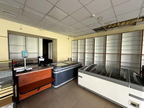 комерційна за адресою C. Петлюри бульв., 2