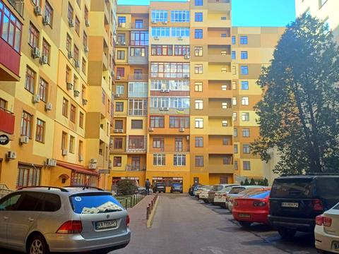 квартира за адресою Євгена Коновальця вул. (Щорса), 36-Е