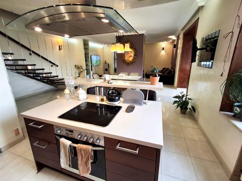 квартира за адресою Назарівська вул. (Вєтрова), 11