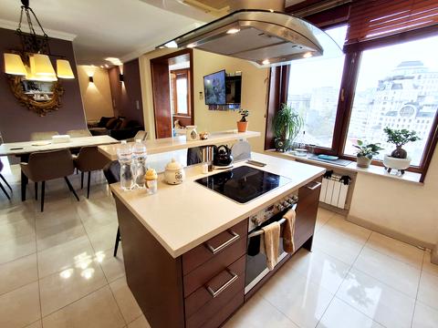 квартира за адресою Назарівська вул. (Вєтрова), 11