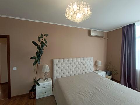 квартира за адресою Сім'ї Кульженків вул. (Петра Дегтяренка), 31-А