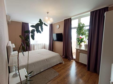 квартира за адресою Сім'ї Кульженків вул. (Петра Дегтяренка), 31-А