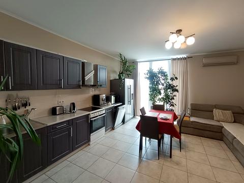 квартира за адресою Сім'ї Кульженків вул. (Петра Дегтяренка), 31-А